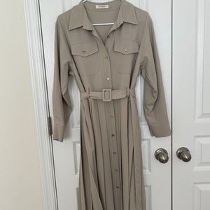 Long button dress with belt set